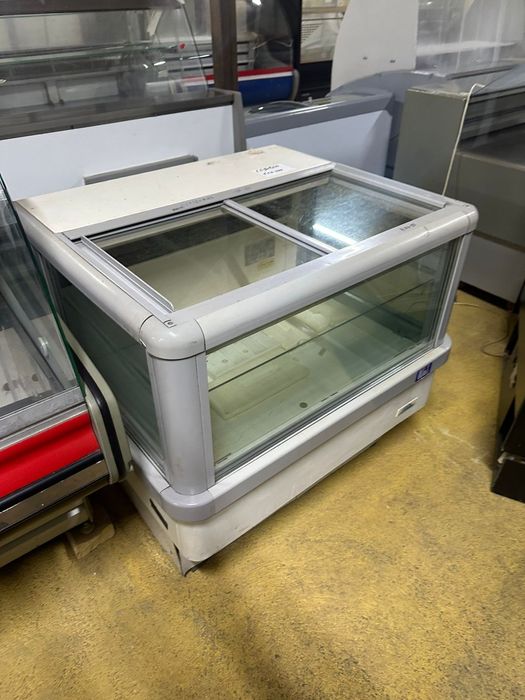 Морозильник открытого типа,оборудование