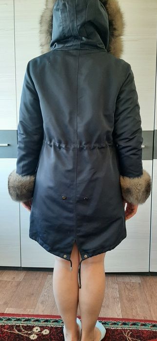 Продам женскую парку