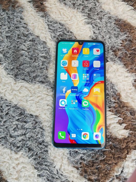 Huawei P30 lite.