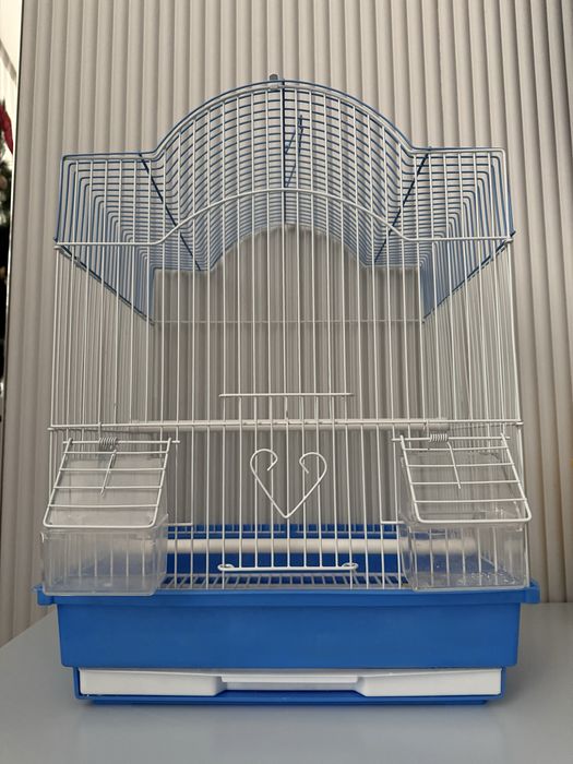 Продам клетку для попугаев
