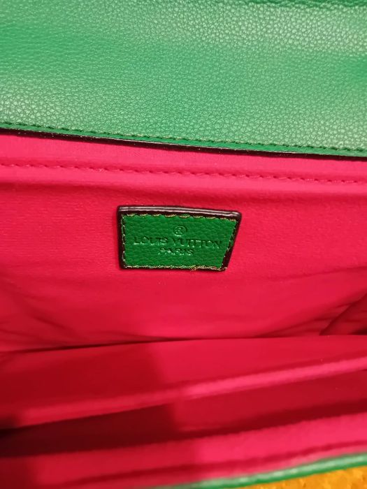 Чанта на Louis Vuitton