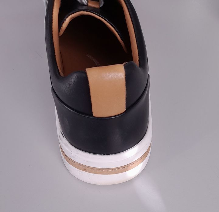 Clark's ниски сникъри