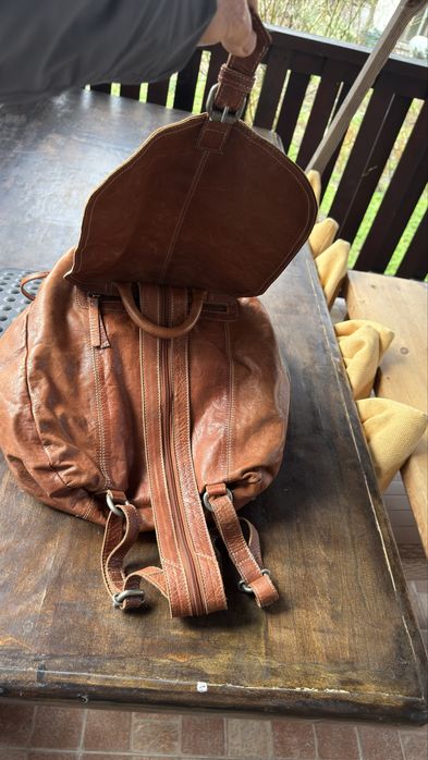 Раница унисекс-  естествена кожа; ежедневна; без забележки;