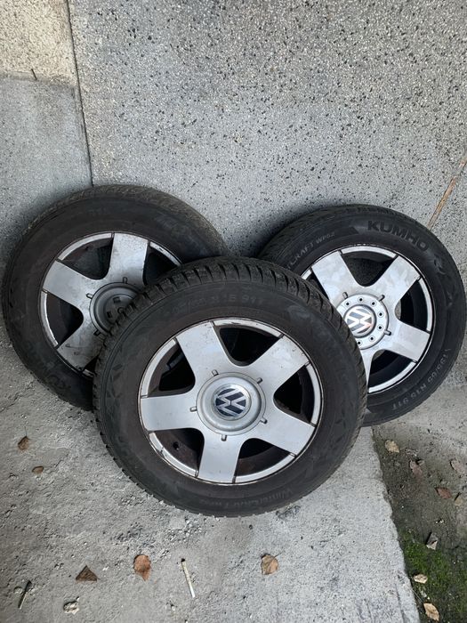 Джанти с Зимни гуми 195/65/15  2024г 5x100