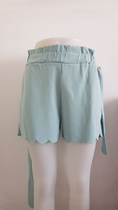 Pantaloni scurti