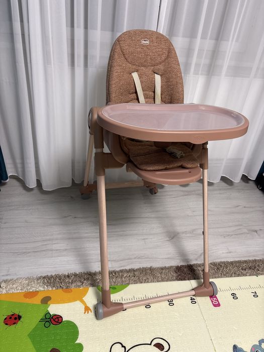 Scaun de masa chicco