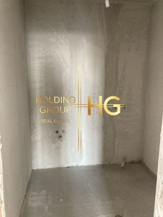 Продава се Тристаен апартамент в Варна, Бриз - 98 кв.м за 2011 €/кв.м - Снимка #4