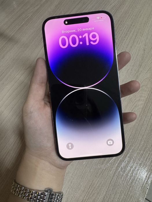 Продам айфон 14 про макс