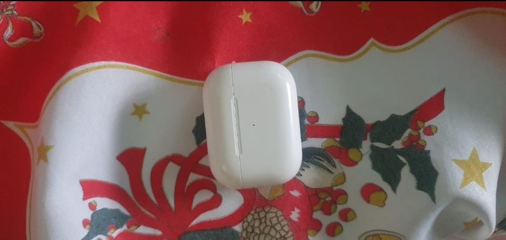 Case charge Apple AirPods Pro - originala 100%
