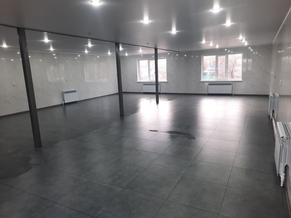 Продам двух этажное здание.