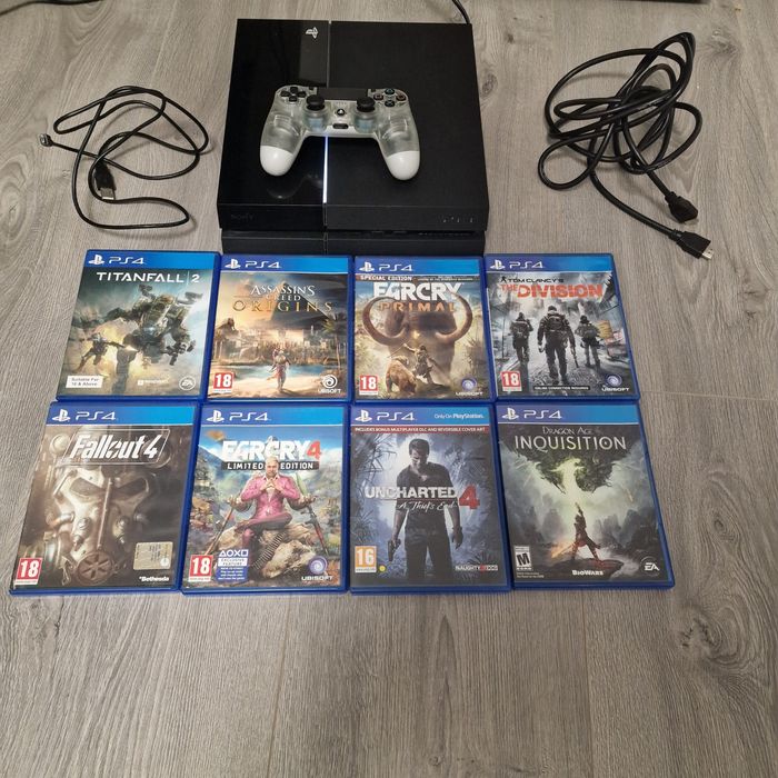 Playstation 4 + Controller + 8 jocuri