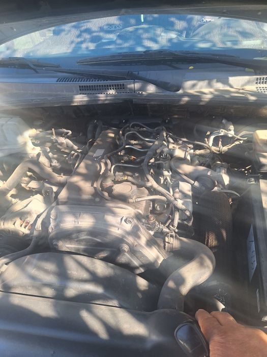 Vând sau dezmembrez Kia Sorento