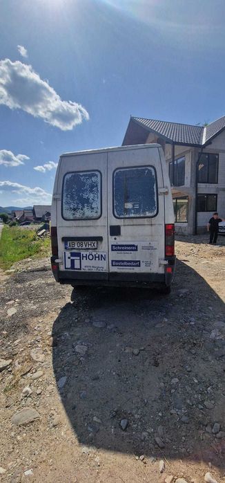 Vând Peugeot boxer 2.5 TD