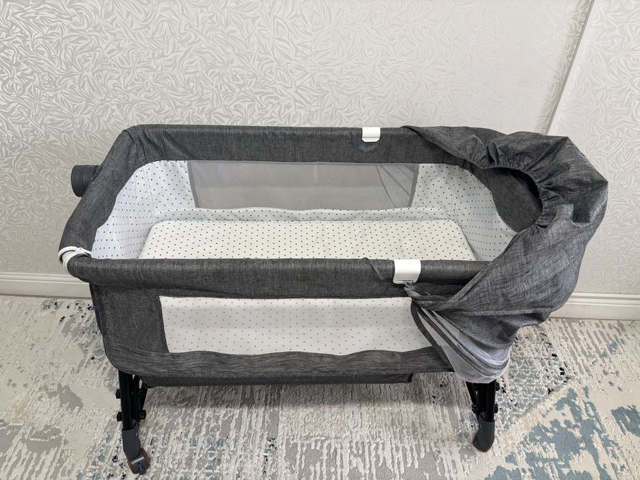 Кровать-манеж детская
