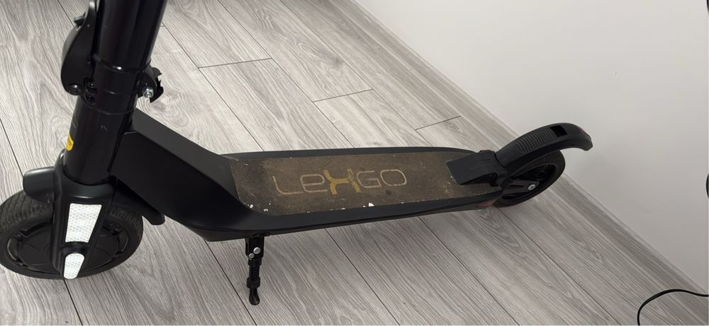 Trotinetă electrică LEXGO – stare foarte bună, cu cutie originală