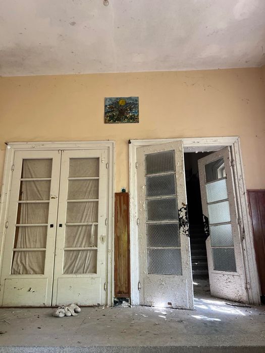 Самостоятелен имот (бивше училище)