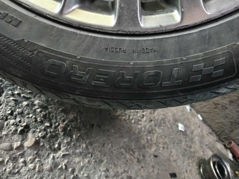 Продам шины на 17 размер
