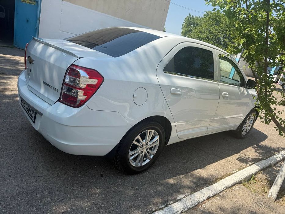 Chevrolet Cobalt 2020 — 8