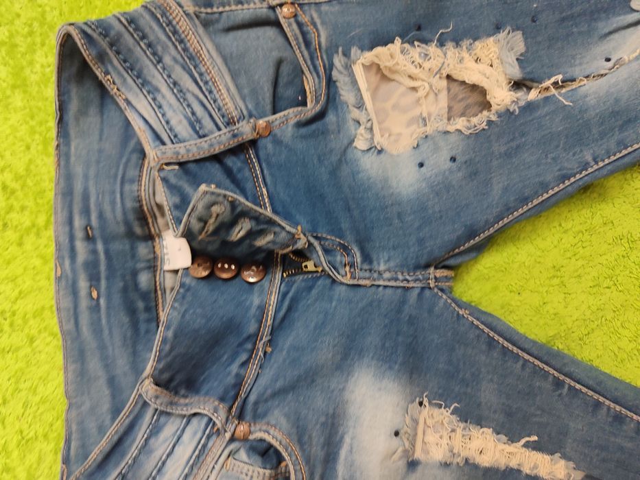 Джинсы,размеры 27-28