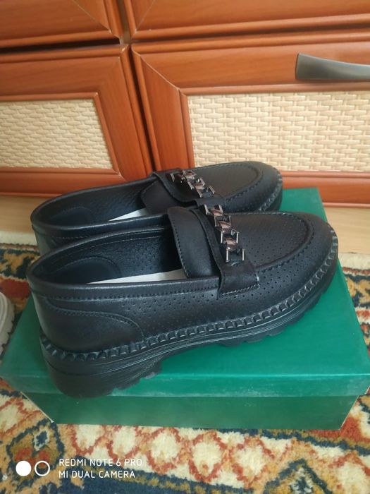 Продам новые лоферы