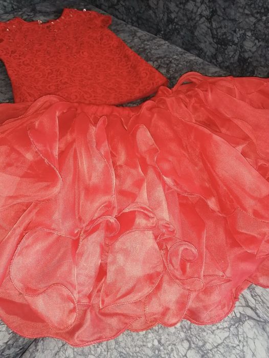 Платье . Нарядное платье