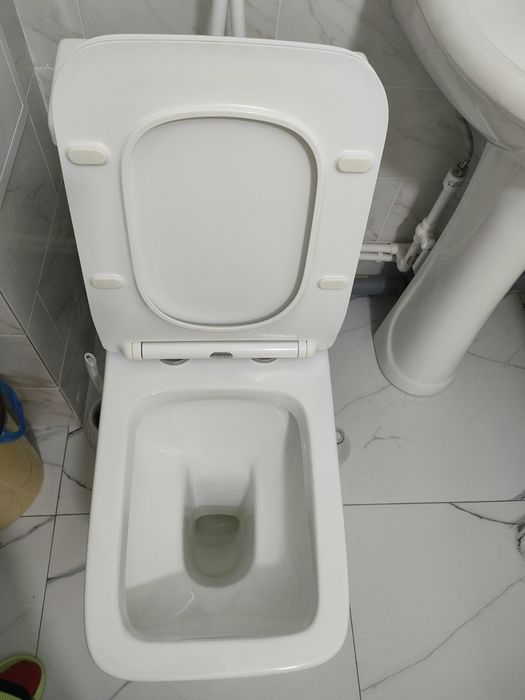 Продам унитаз в идеальном состоянии