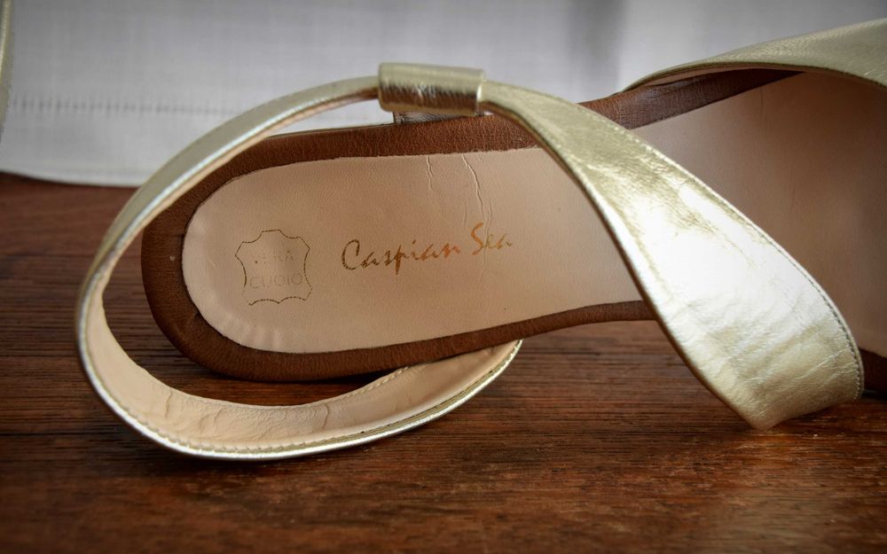 Sandale comode aurii, de ocazie sau zi de zi