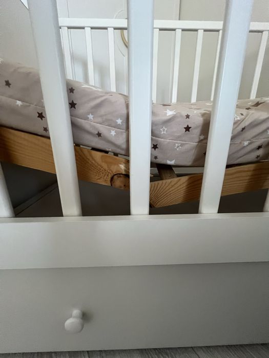 Продам детскую кроватку