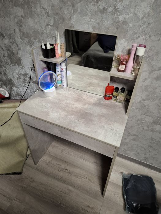 Туалетный столик