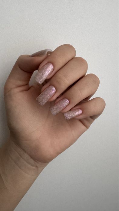 Маникюр и педикюр