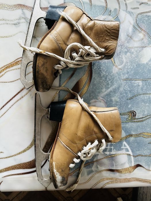 Коньки хокейные и фигурные