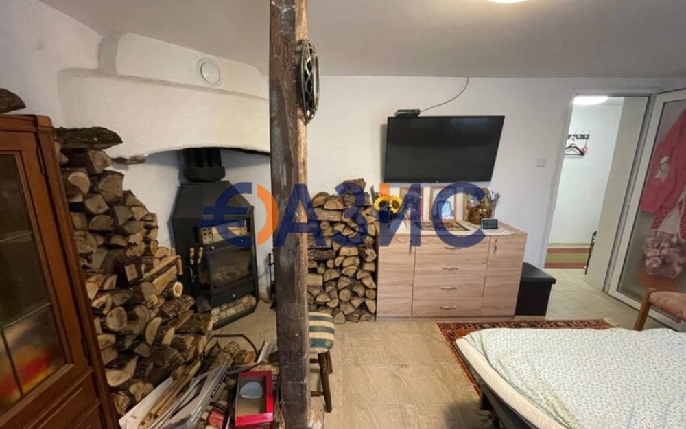 Продава се Къща в с. Варовник, Област Бургас - 120 кв.м за 492 €/кв.м - Снимка #6