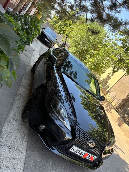 polniy privod lexus is 250 sotiladi