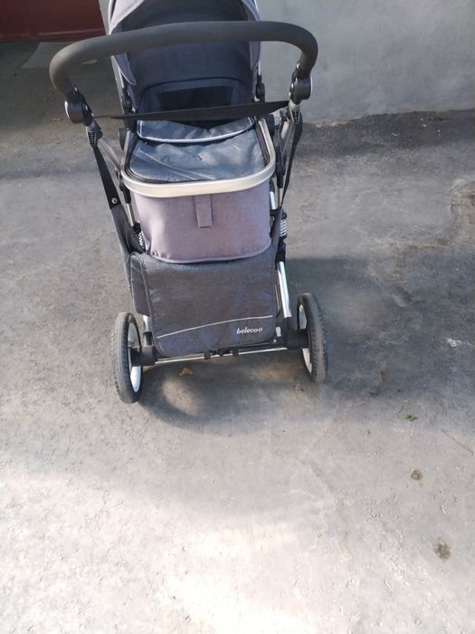 Продаётся коляска детская серого цвета