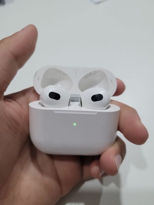 Samsung s 20 fe +аирподс не ориг