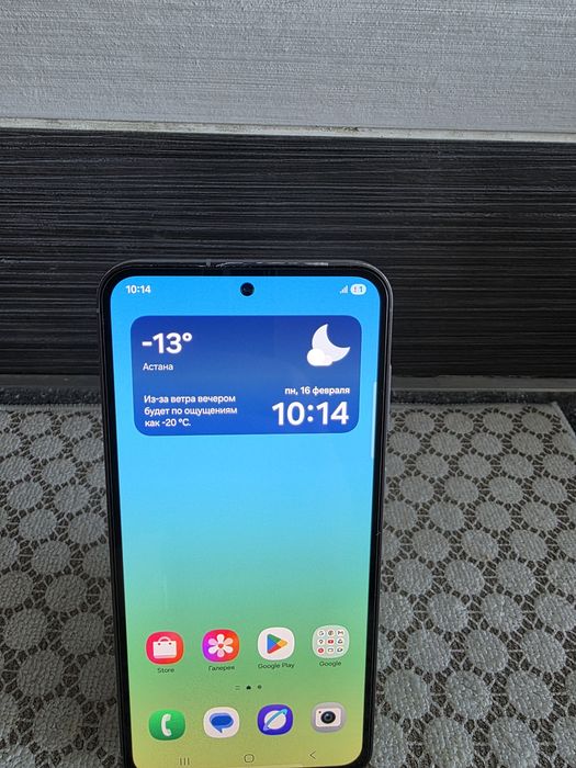 Продам Samsung S23 Fe