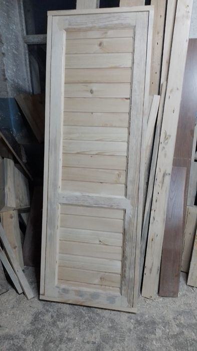 Банные двери из дерева