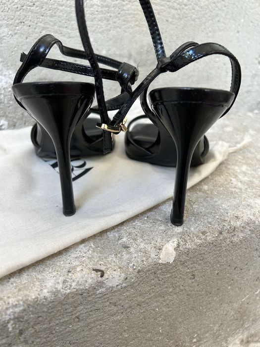 Сандали на ток Зара