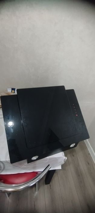 Срочно продаётся Вытяжка Hansa OKP-6522SH