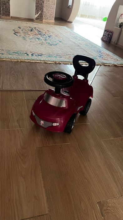 детский.машинка продам