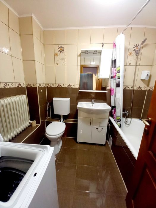 Inchiriez apartament 2 camere, decomandat, Etaj 2, Oituz/Marinex