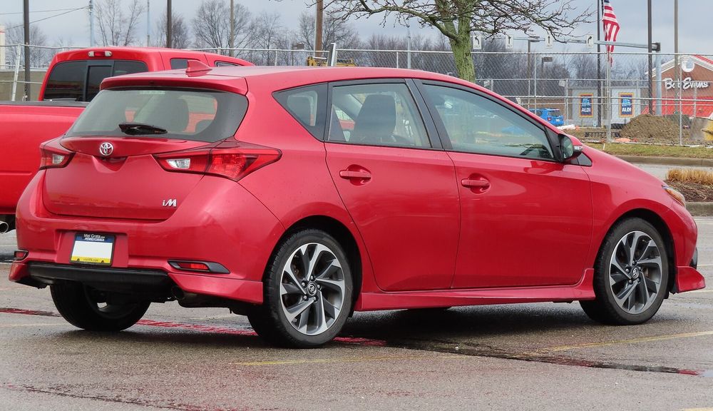 Toyota Corolla (E18), 2014-2020 PIESE AUTO