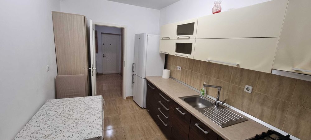 Inchiriez garsoniera 38 mp zona Grivitei/Aurel Vlaicu Brasov