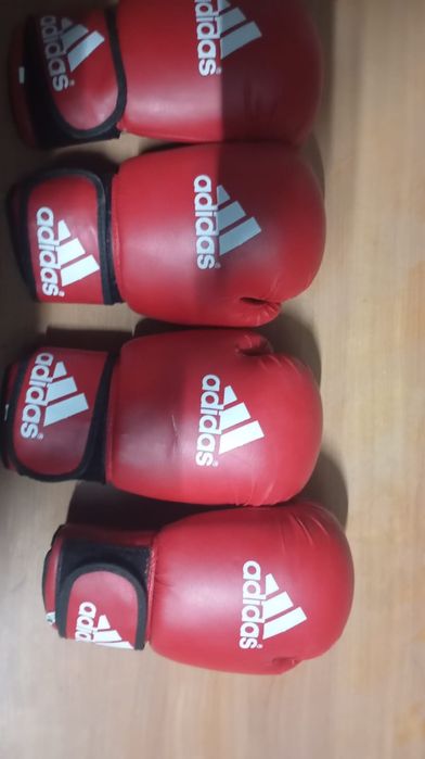 Боксерские перчатки в идеальном состоянии