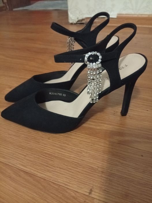 Продаю туфли,новые.