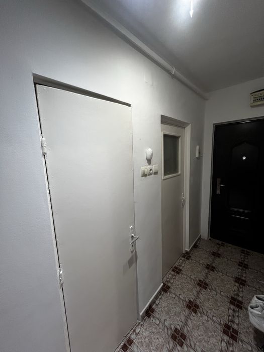 Vand Apartament 2 camere