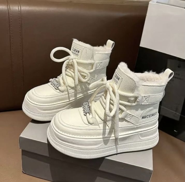 Продам ботиночки