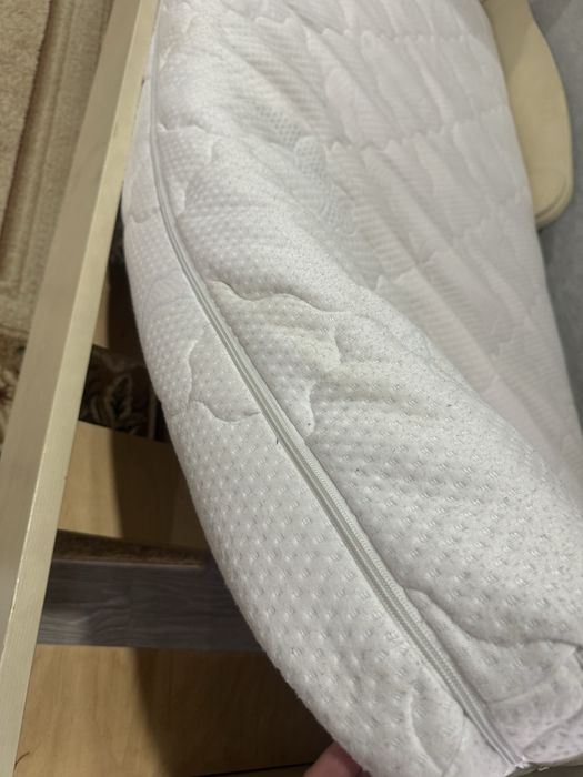 Деревянная детская кровать