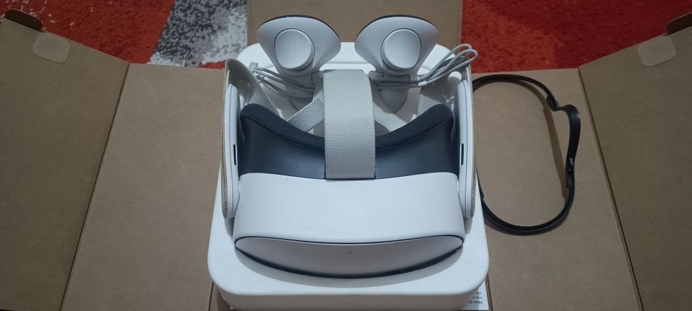 Meta Quest 3s 128GB, Puțin utilizat + Cablu 5m transfer 10 Gbps ...