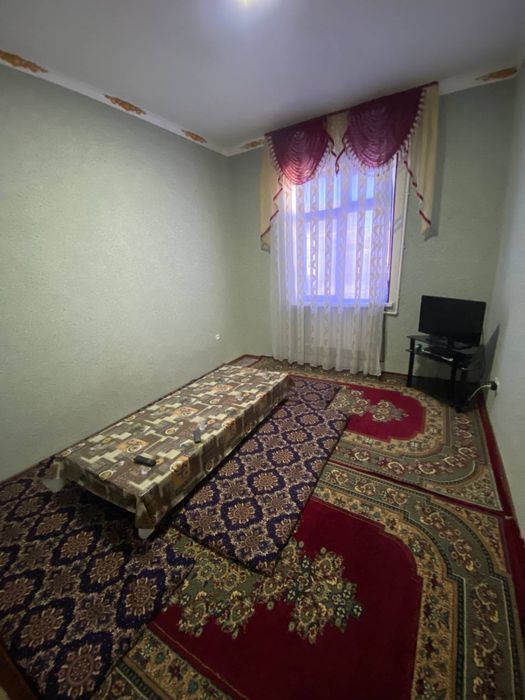 Katej sotiladi 5 xonali yevro remont qo'shimcha qurilish qilingan